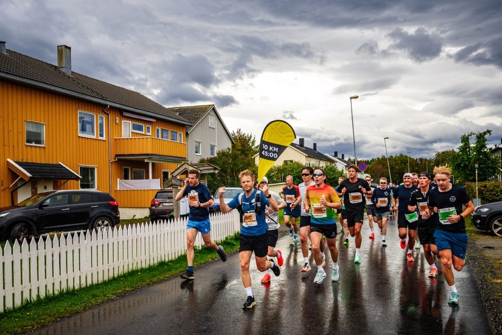 DELTAKERREKORD: Med over 2000 påmeldte, satte årets utgave av Bodø Run Festival ny deltakerrekord. Foto: Bodø Run Festival.